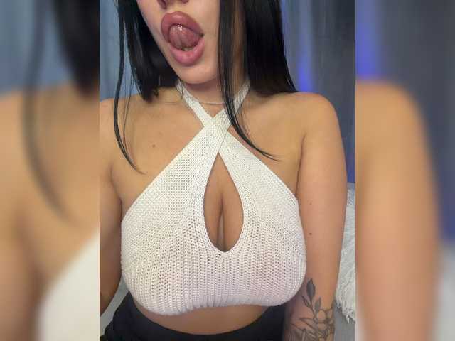 Live sex webcam photo for missJasmine07 #294101462