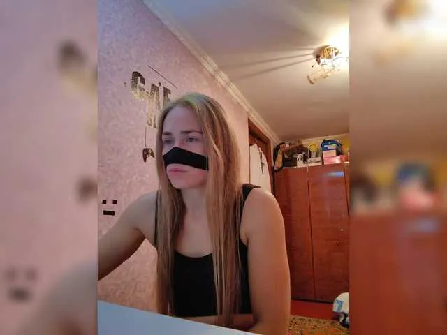 Live sex webcam photo for missReborn #290181175