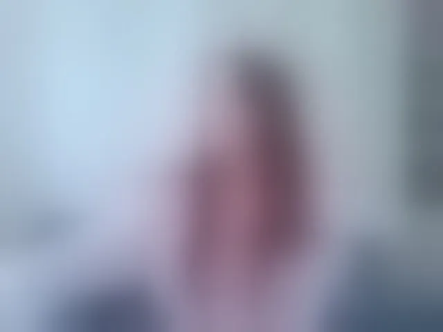 Live sex webcam photo for missalisaa #293705167