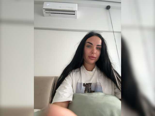 Live sex webcam photo for misskukolka #278139156