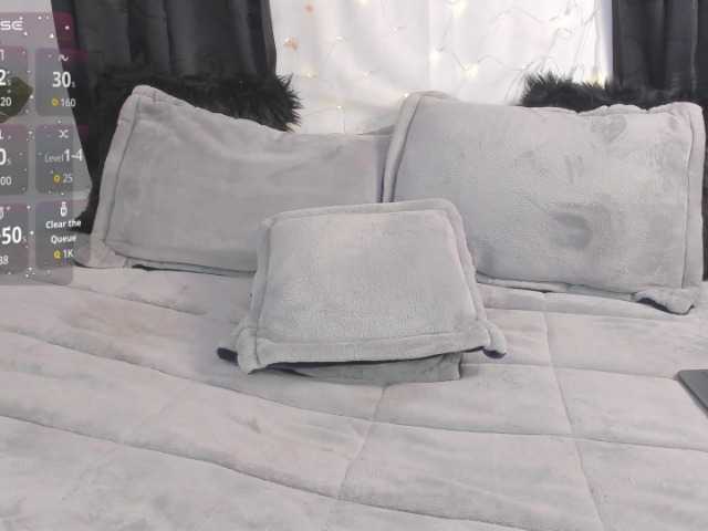 Live sex webcam photo for missmegaan #291766029