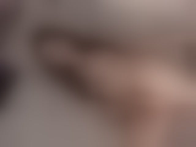 Live sex webcam photo for missmegaan #294095920