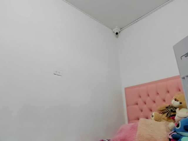 Live sex webcam photo for missmisaa1 #272314025