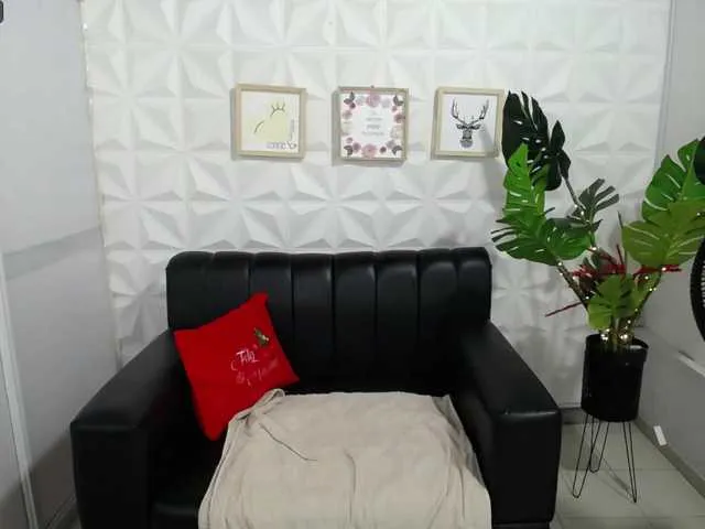 Live sex webcam photo for misspenelopenipples #276850530