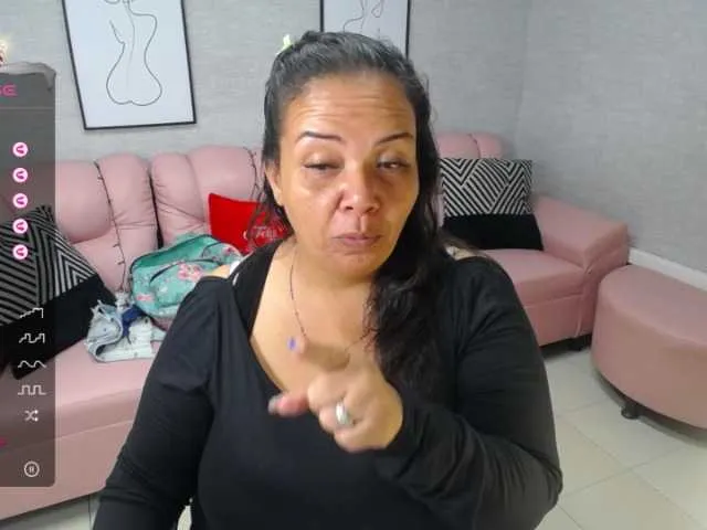 Live sex webcam photo for misspenelopenipples #276982112