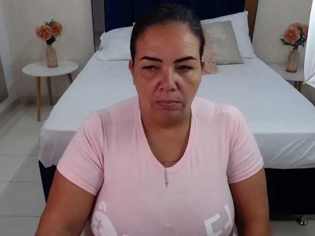 Live sex webcam photo for misspenelopenipples #277703492