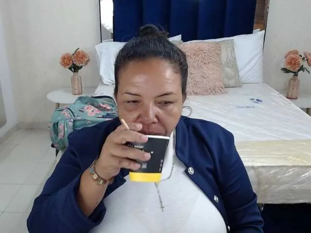 Live sex webcam photo for misspenelopenipples #277873967