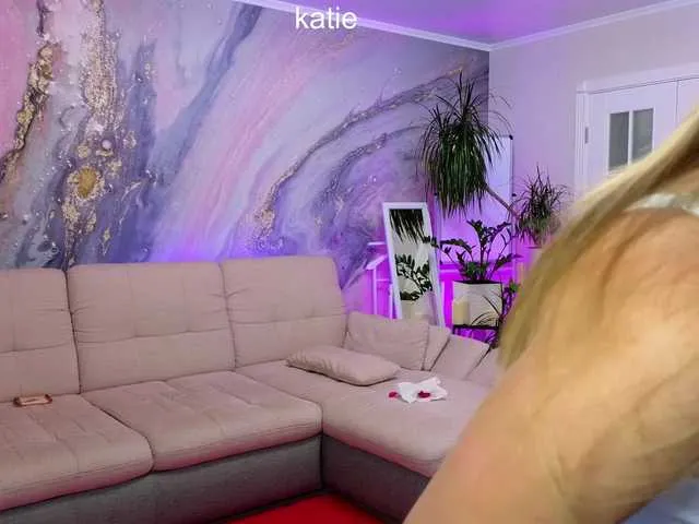 Live sex webcam photo for misss-vikki #278255276