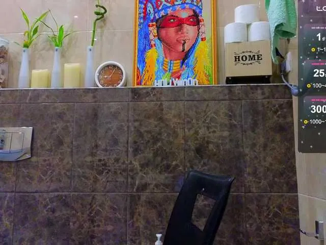 Live sex webcam photo for misss-vikki #278293937