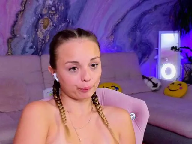 Live sex webcam photo for misss-vikki #288157923