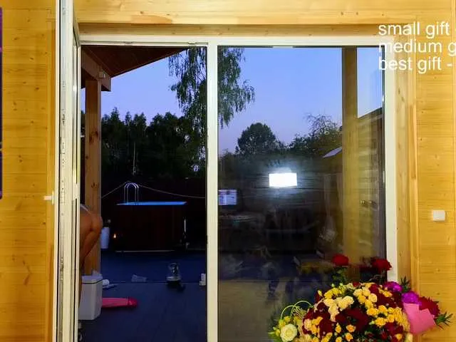 Live sex webcam photo for misss-vikki #291584718