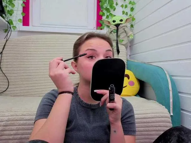 Live sex webcam photo for misss-vikki #292240767