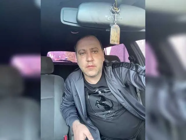 Live sex webcam photo for misterxxx26 #290929137