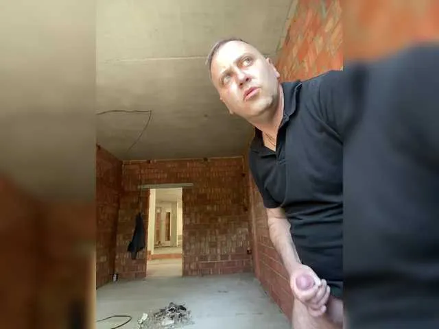 Live sex webcam photo for misterxxx26 #291285583