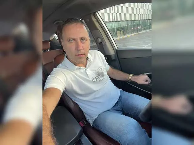 Live sex webcam photo for misterxxx26 #291906302