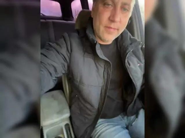 Live sex webcam photo for misterxxx26 #292320037