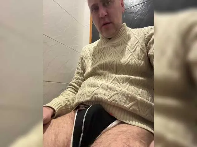 Live sex webcam photo for misterxxx26 #292908994
