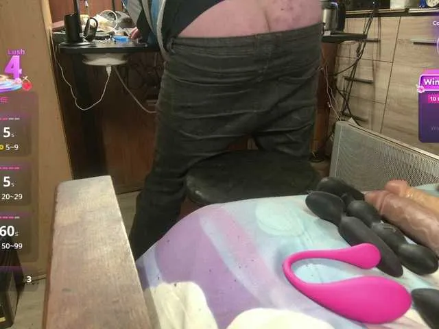 Live sex webcam photo for misteryman1956 #292512828