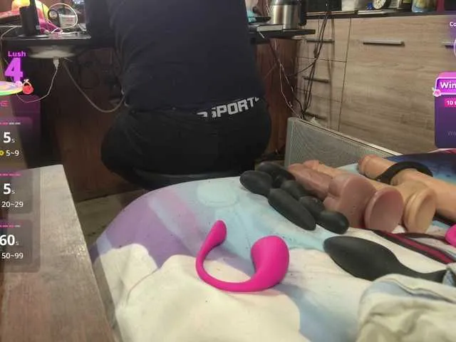 Live sex webcam photo for misteryman1956 #292537334