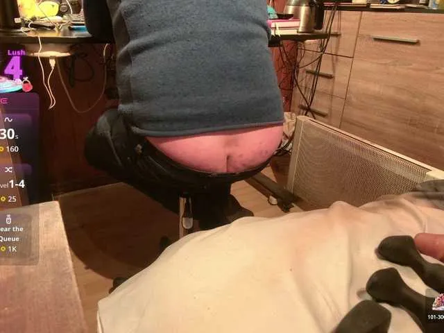 Live sex webcam photo for misteryman1956 #292666297