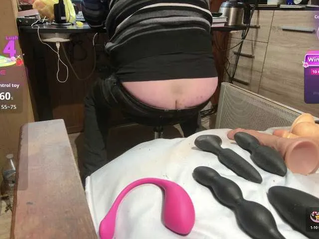Live sex webcam photo for misteryman1956 #292812898