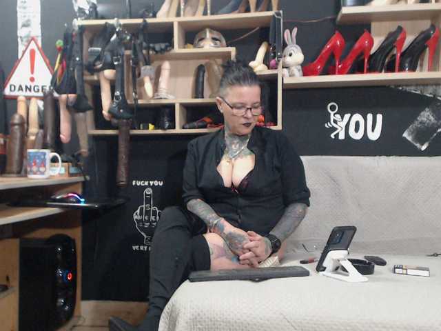 Live sex webcam photo for mistressmiry #272582600