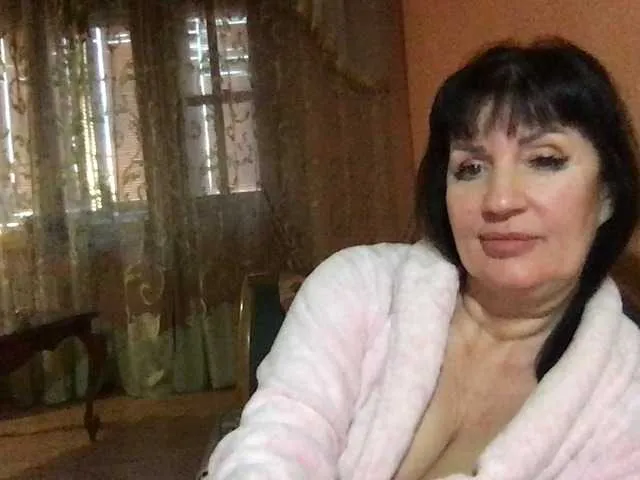 Live sex webcam photo for mmiissiiss1 #290306844