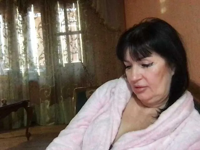 Live sex webcam photo for mmiissiiss1 #290471925