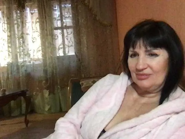 Live sex webcam photo for mmiissiiss1 #290601177