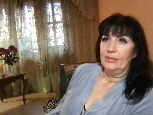 Live sex webcam photo for mmiissiiss1 #291151297