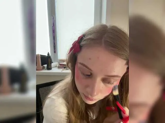 Live sex webcam photo for mnepohuyy #278763444