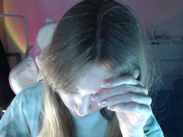 Live sex webcam photo for mnepohuyy #290878683