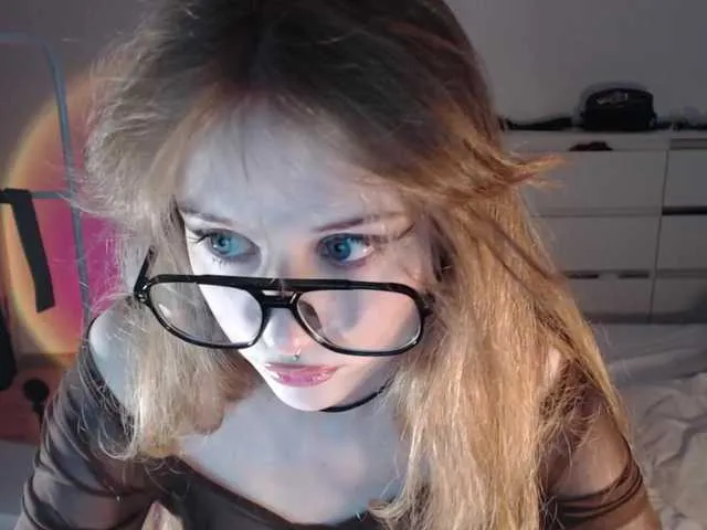 Live sex webcam photo for mnepohuyy #291179297