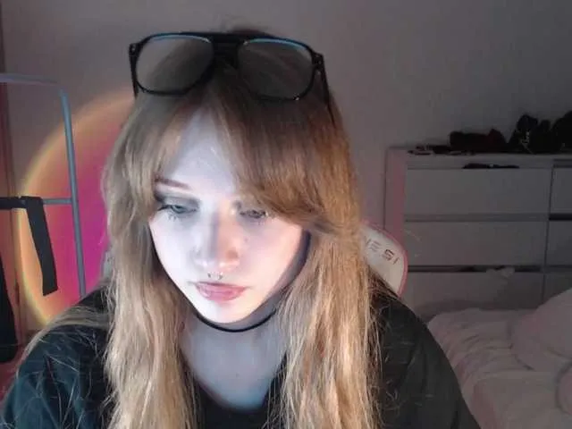 Live sex webcam photo for mnepohuyy #291187211