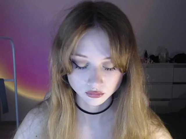 Live sex webcam photo for mnepohuyy #291302352