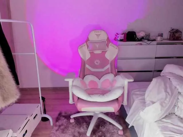 Live sex webcam photo for mnepohuyy #292043903