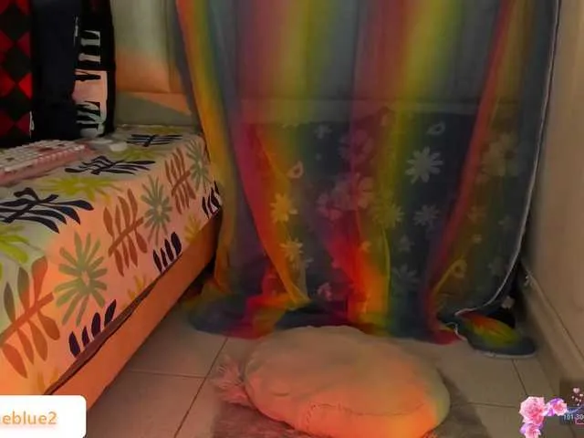 Live sex webcam photo for mollieblue69 #292237082