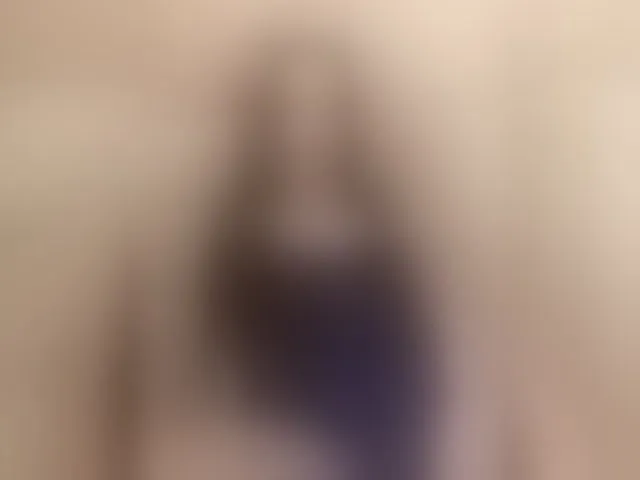 Live sex webcam photo for molly-5 #293207663
