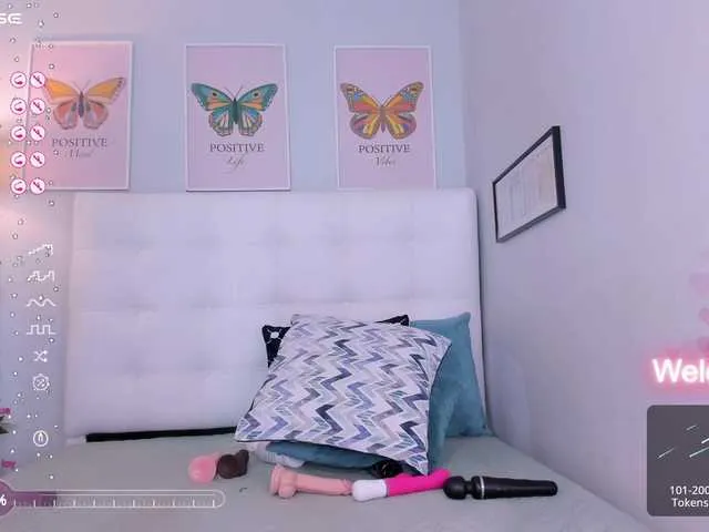 Live sex webcam photo for molly-white #276175142