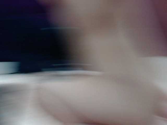 Live sex webcam photo for mollyambersj #276339534