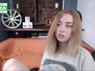 Live sex webcam photo for mollyevans #125338595