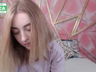 Live sex webcam photo for mollyevans #125557570