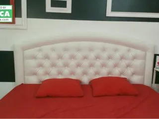 Live sex webcam photo for mollyevans #125916153