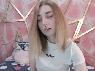 Live sex webcam photo for mollyevans #128586397