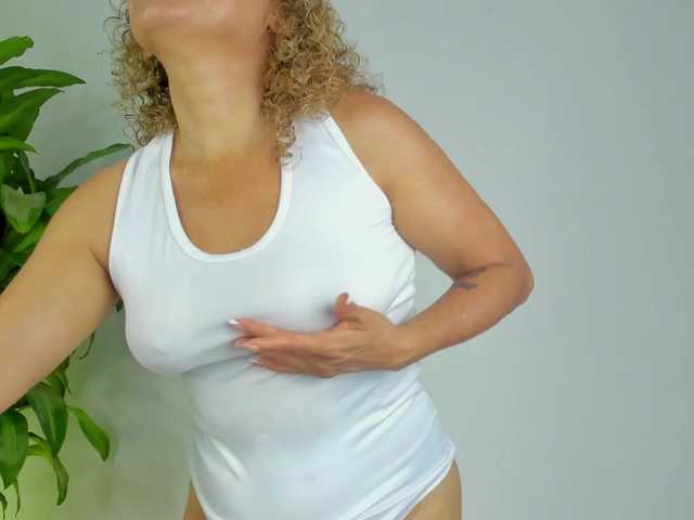 Live sex webcam photo for mommyanna94 #278076660