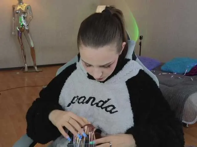 Live sex webcam photo for monicaerotic #290919042