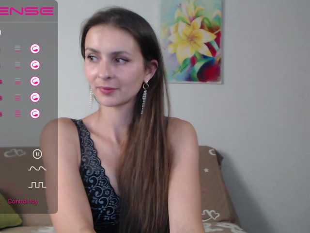 Live sex webcam photo for monikaG #275894354