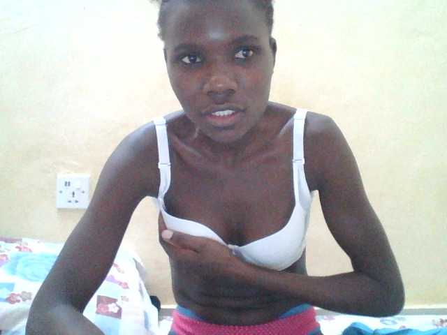 Live sex webcam photo for monnxy #273630529