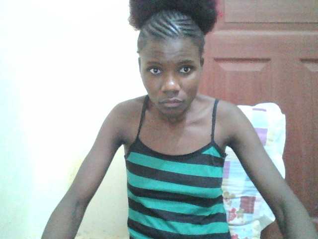 Live sex webcam photo for monnxy #273649542