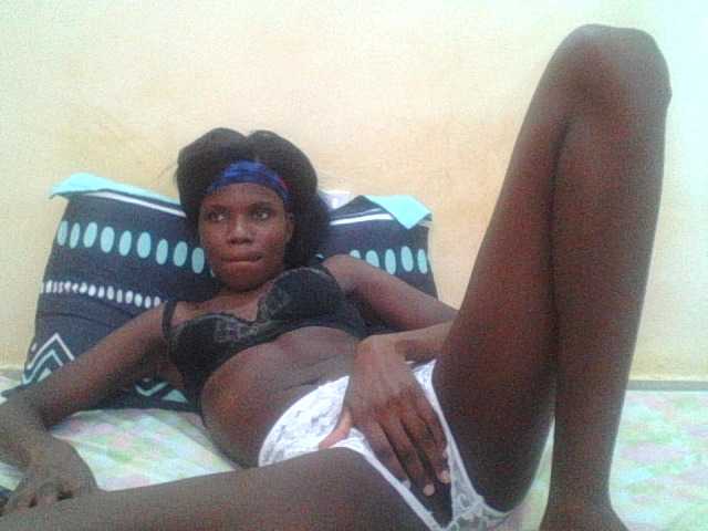 Live sex webcam photo for monnxy #274094371